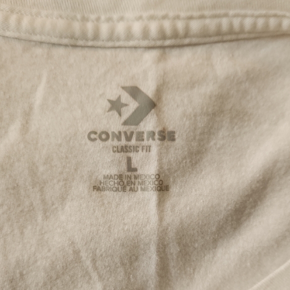 GUC Converse Women's White Floral V-Neck Graphic Tee-Size L - Picture 4 of 4